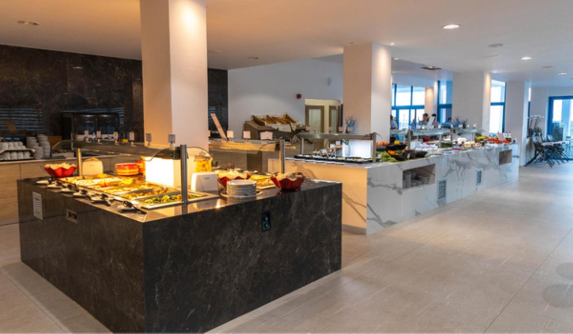 Hotel Kamari 4*
